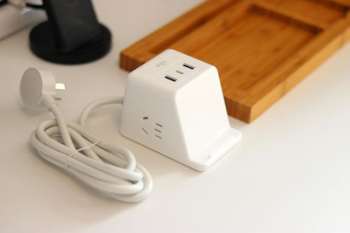aigo小魔方充電插座 20W PD快充+無線充電，桌面數(shù)碼神器深度評(píng)測